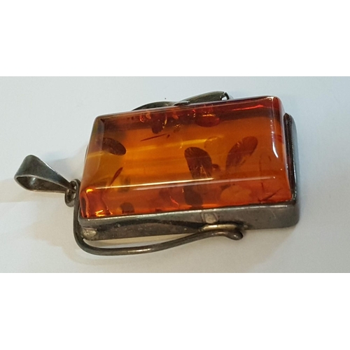 235 - Large Silver (.925) Rectangular, Amber Tone Pendant. (Approx. 2.5cm x 4cm x 0.5cm).