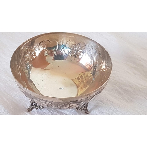 297 - Vintage Cypriot Silver 830 Bowl/Dish with Leafy Embossed Design, (Approx. Ø: 10cm, H: 5cm, 75g)