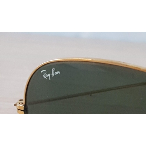 304 - Pair of Ray-Ban 'Aviator' Sunglasses with Soft Case (Polaroid).