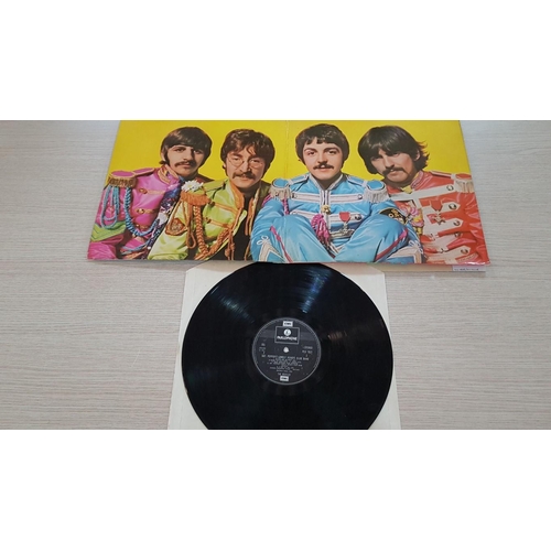 278 - Vintage Vinyl Record 'The Beatles 'Sgt. Pepper's Lonely Hearts Club Band' (1967)