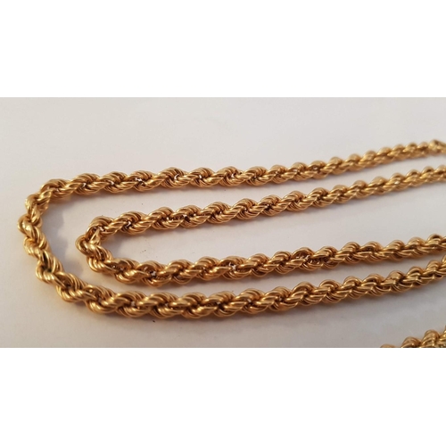 280 - 18ct Gold Double Link Twisted Chain / Necklace, (Approx. L: 70cm, 18.7g)