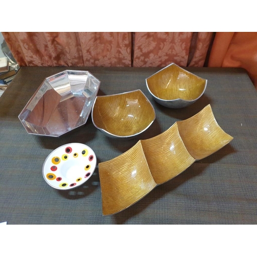 351 - 5 x Assorted Dip Trays and Bowls