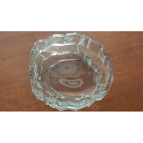 399 - 'Iittala' Art Glass; 'Lompolo 3560' Crystal Bowl,  Made in Finland, (Approx. Ø: 28cm, H: 9cm).