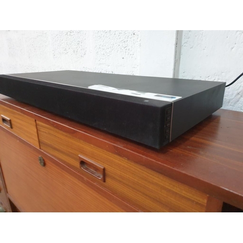 212 - Sony Sound Bar/Home Entertainment System with Built-in Subwoofer & Remote Control. Has HDMI, Digital... 