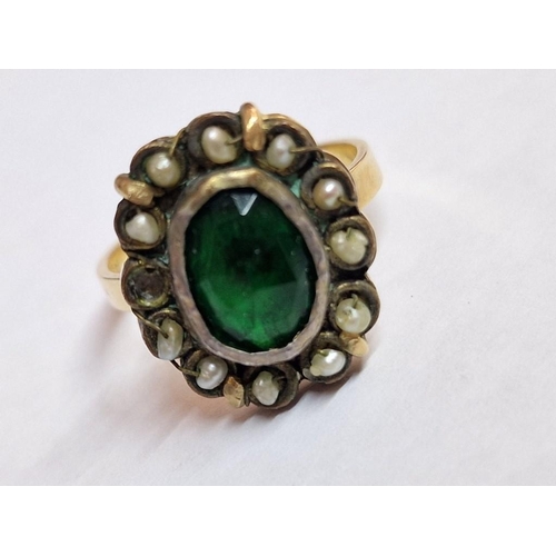 227A - Vintage 18ct Gold with Oval Cut Green Stone and Surrounding Seed Pearls(?), Nb. One Missing, so a/f,... 