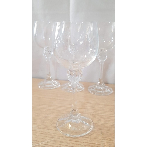 349 - Liqueur (x4) and Wine (x5) Crystal Glasses. x9