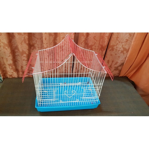 444 - Small Bird Cage, 22cm x 33cm x 35cm.