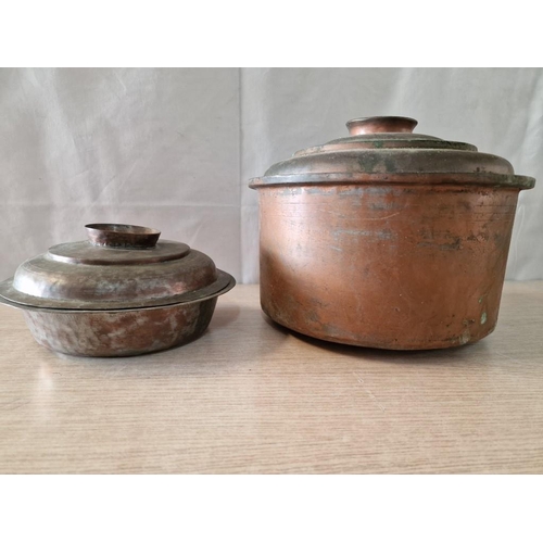 53 - 2 x Vintage Lidded Round Copper Pans, (Approx. Ø's: 24cm and 30cm), (2)