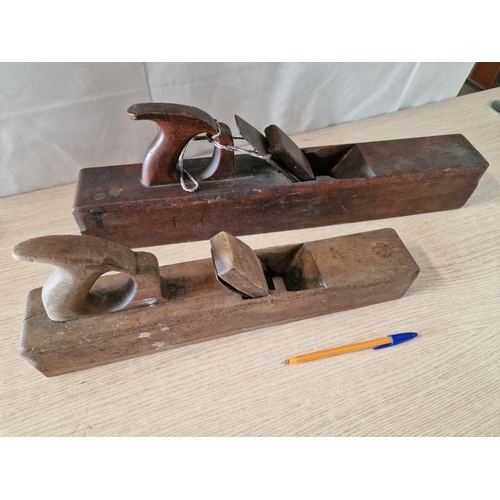 54 - 2 x Vintage Wood Planes / Carpenter's Tools, (Approx. L: 56cm and 43cm), (2)