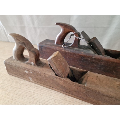 54 - 2 x Vintage Wood Planes / Carpenter's Tools, (Approx. L: 56cm and 43cm), (2)