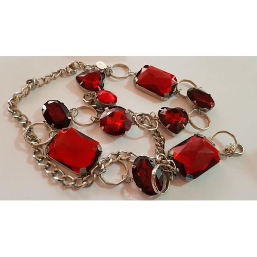 418 - Small Collection of Costume Jewelry: Earrings, Bracelets, Necklace, Brooch and Others.