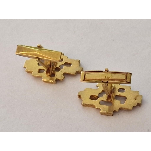 21 - Pair of Decorative 9ct Gold Cufflinks, (Approx. 8.2g)