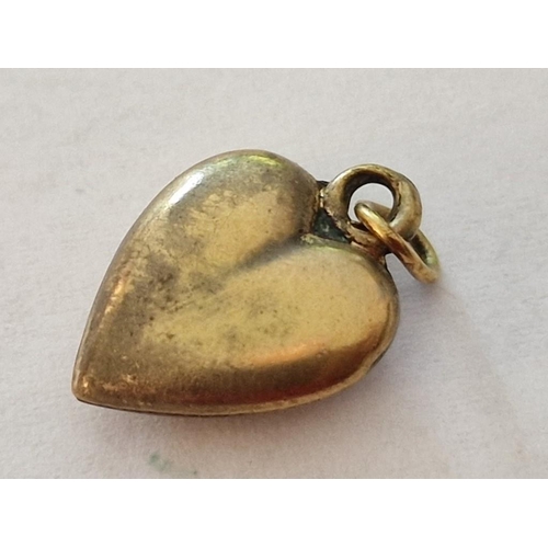 380 - Vintage Gold Plated Heart Shaped Pendant Set with 3 x Red Stones, (Approx. H: 15mm, 1.3g)