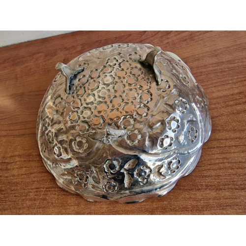 480 - Decorative Silver Plated 3-Footed Fruit Bowl, (Approx. Ø: 29cm, H: 9cm)