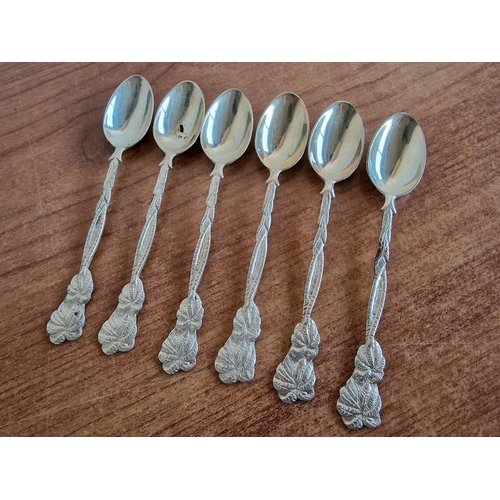 481 - Set of 6 x Sterling Silver Tea Spoons with Platted Stems and Decorative Handles, (Approx. L: 13cm, .... 