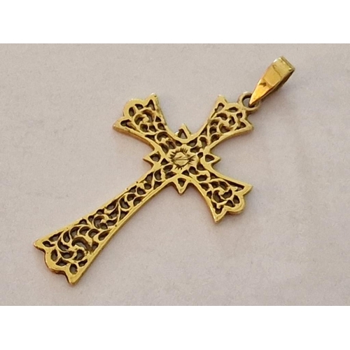 90 - Ornate Pierced 9ct Gold Cross Pendant, (Approx. H: 43mm, 3.0g)