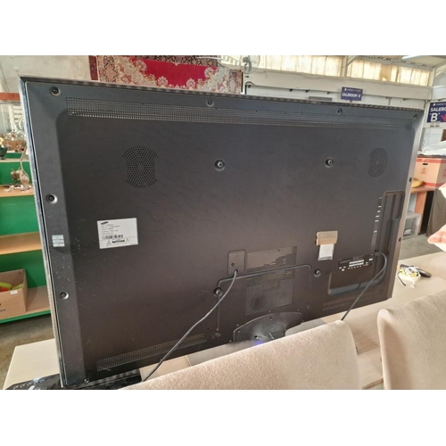 113 - Samsung 55'' Television, (Model: UA55B8000XR), on Stand with Remote Control, * Basic Test and Workin... 