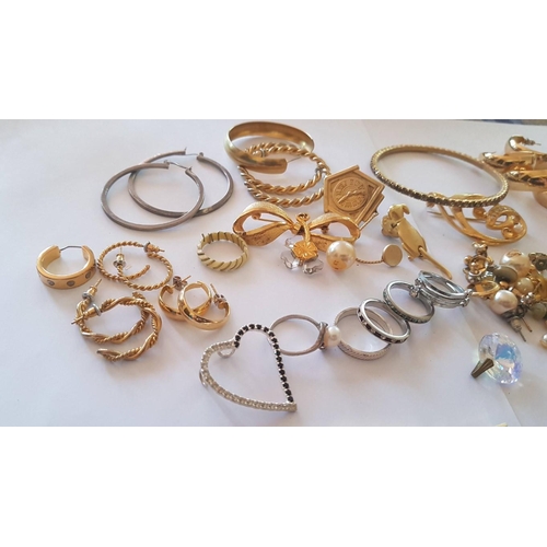 218 - Large Assorted Collection of Gold and Silver Tone Costume Jewelry, Inc. Chains, Necklaces. Earrings,... 