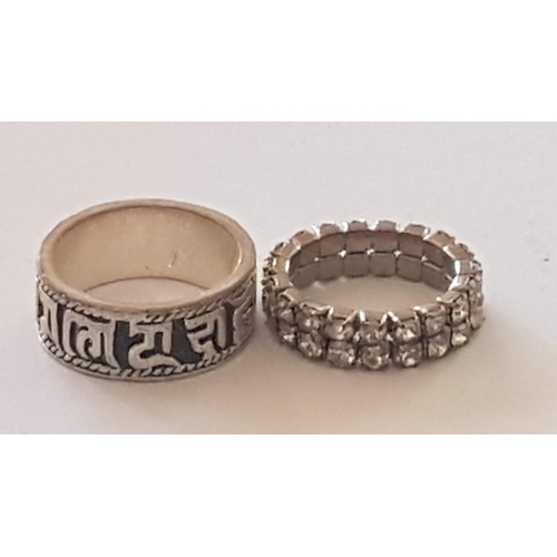 223 - Collection of Silver and Silver Tone Ring, Different Style and Size . (6)