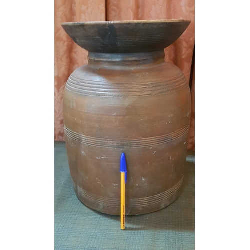 211 - Large Heavy Antique Primitive Handmade Wooden Vase/Storage Pot 
(H: 36.5cm Ø:25cm)