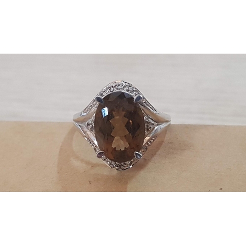 639 - Silver (925) Ring with Large Natural Stone (Possibly Smokey Quartz), (Approx. Size: T/U, 4.9g)