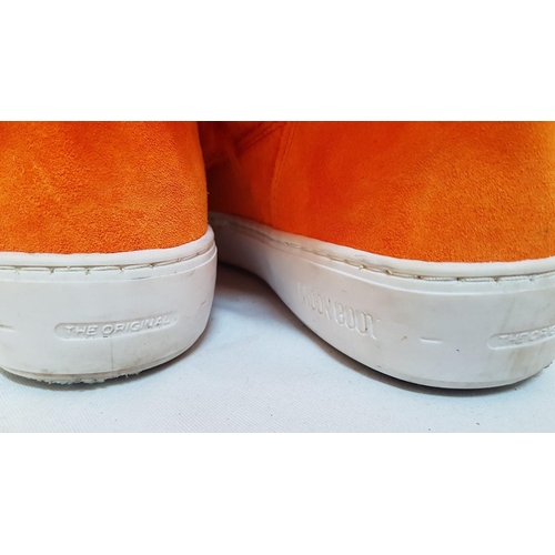 573 - Orange 'Moon Boot' Pulse Mid Premium Pop Faux Fur Sneakers, EU40/UK6.5.