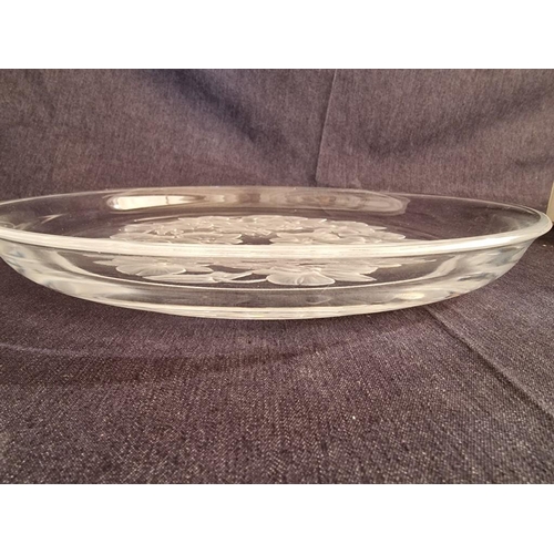 692 - Hoya Crystal Orchid Plate, (Ref: CDS6010), Made in Tokyo, Japan, with Original Box, (Approx. Ø: 35cm... 