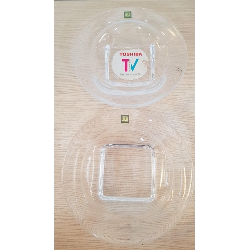 717 - Elegant Modern Japanese 'Hoya Crystal' Pair of Round Dishes / Bowls with Square Base, (Approx. Ø: 20... 