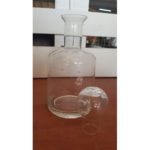 29 - Modern Glass Decanter with Stopper. Together with 4x Matching Glasses.  (7)