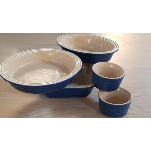 30 - Le Creuset Set of Casserole Dishes in Cornflower Blue: Round (Ø: 25.5cm-No 08.01), Rectangular (29cm... 