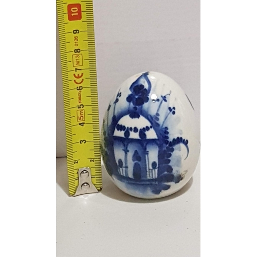 63 - Vintage Blue and White Collectable Porcelain Eggs, Chinese Traditional Landscape Scene (Approx. H: 8... 