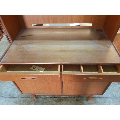 572 - Vintage / Retro Wooden Display Unit with Glass Upper Cupboard Doors and Wooden Lower Cupboard Doors ... 