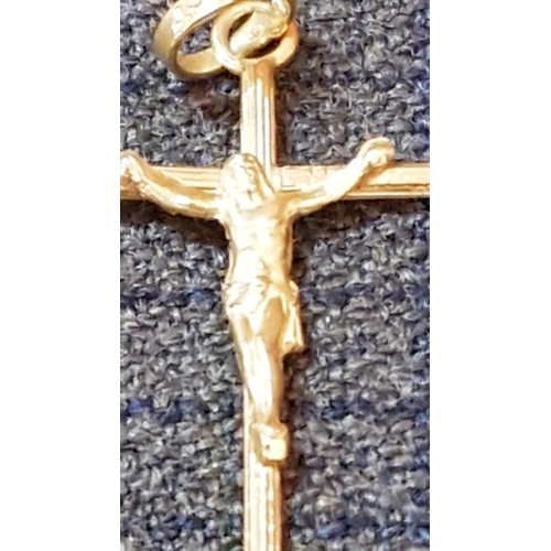 141 - Small Cross Pendant, 18ct Yellow Gold, Approx. 0.8g.