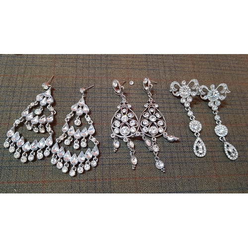 401 - Assorted Collection of Costume Jewelry (Brooches 4x, Earrings 3x Pair) and Accessories for Jewelry M... 