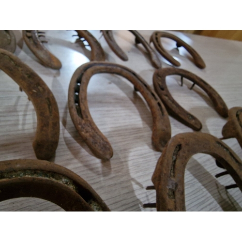 113 - Collection of 10 x Vintage Horse Shoes, (10)