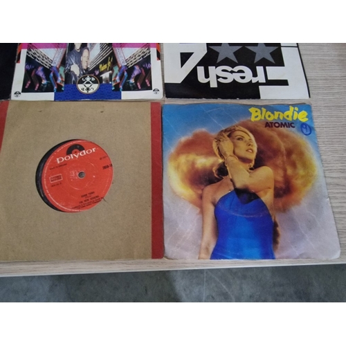 115 - Collection of 11 x 45rpm Vinyl Single Records, (see multiple catalogue photos for artists and titles... 