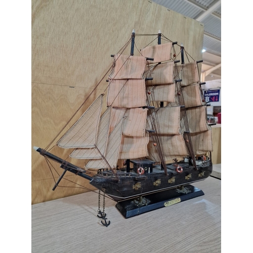 16 - Model of the 'USS Constitution 1798', (Approx. H: 43cm), 