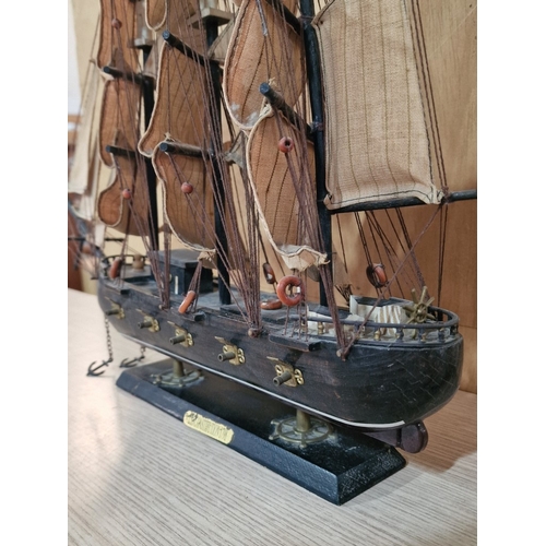 16 - Model of the 'USS Constitution 1798', (Approx. H: 43cm), 