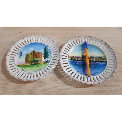 441 - 3x Hand Painted Ceramic Souvenir Ribbon Plates with Scenes from Different Cities, 2x Ø: 20cm Each, 1... 