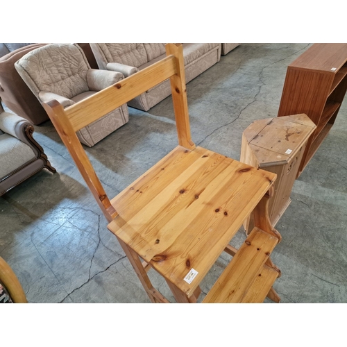 288 - Tall / Raised Pine Stool with Back Rests and 2-Steps (Umpires / Referees Seat?), (Approx. 52 x 57 x ... 