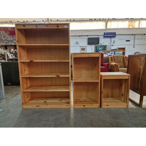 291 - Set of 3 x Pine Book Shelves / Display Shelves; 5-Tier, 2-Tier and Single, (Largest Unit Approx. 80 ... 