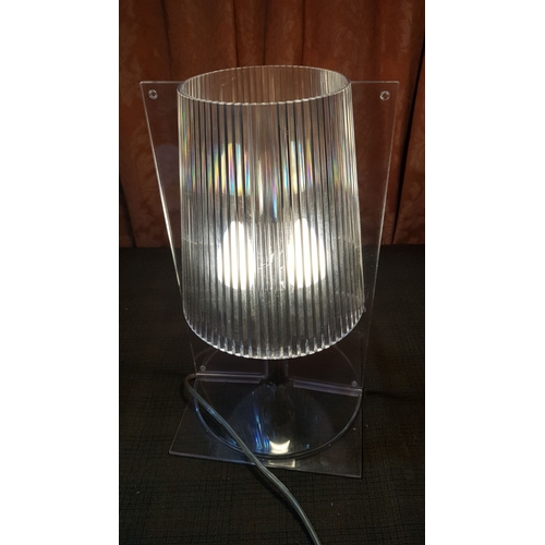 151 - Kartell Take Table Lamp, Design Ferruccio (Transparent Plastique), Approx. H: 30cm., Basic Test- Wor... 