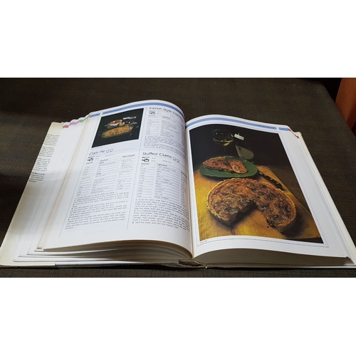 205 - 'The Best International Cooking', Over 1000 Recipes from Around the World. (Hard Cover Book)