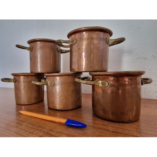 78 - Set of 5 x Heavy Hand Beaten Copper Containers with Twin Brass Handles, (Approx. Ø: 10cm, H: 9cm), (... 