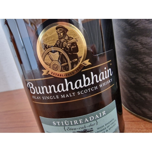 13A - Bunnahabhain Islay Single Malt Scotch Whisky, 'Stiuireadiar', (46.3%, 70cl), in Original Presentatio... 