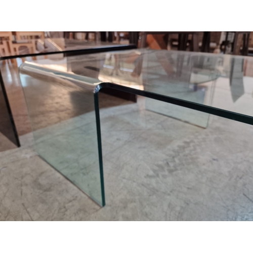 165A - Modern Designer Think 'Bent' Glass Coffee Table, (Approx. 122 x 71.5 x 36.5cm Overall)