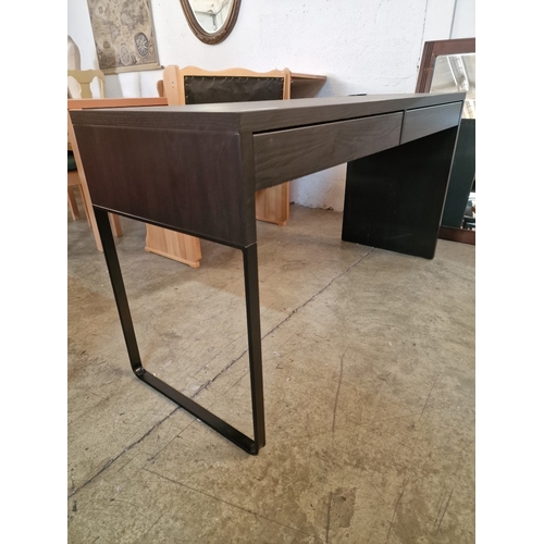 169A - Black Wood Effect Dressing Table / Desk with 2-Drawers, (Approx. 142 x 50 x 75cm)

* Displayed in an... 