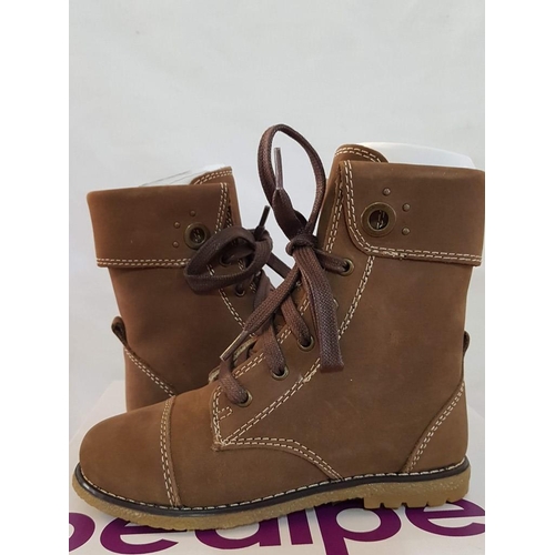 578 - Pediped Flex 'Kat Walnut (Brown)' Fashionable Boots with Natural Rubber Sole, Stylish Boot Design wi... 