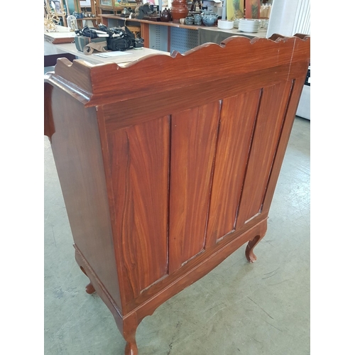 98 - Vintage Mid-Century Roll Top Bureau with 5-Drawers, Decorated with Metal Handles and Removable Small... 