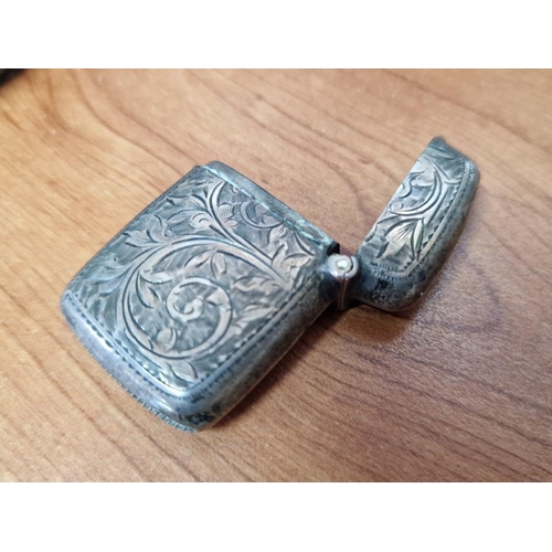 59 - Antique Silver Vesta Case (Match Case), Decorative Silver Heart Shaped Lidded Trinket Dish / Pill Po... 